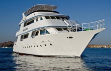 MV Snefro Pearl
