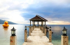 Destino Beach Club &