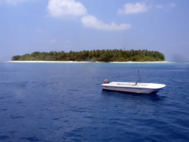 Beach Resort Island Maldives Travel Review This is a Beach Resort Island Maldives Travel Review